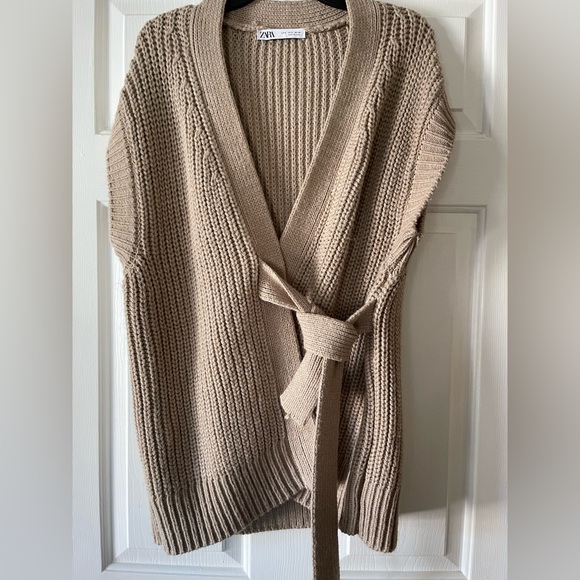 Zara Jackets & Blazers - Zara Jacket for women, sleeves jacket